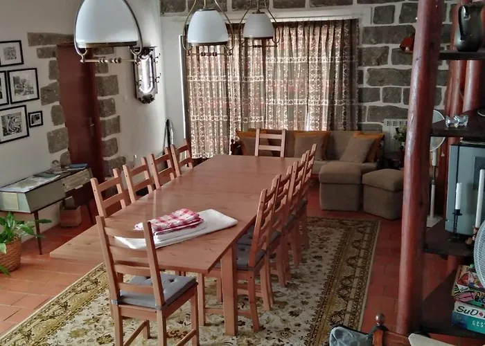 Casa Do Avo Xico - House - 6pax * ג'רס